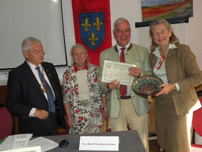 Remise du prix 2017 de l'Académie du Berry à François et Agnès Chombart de Lauwe.
