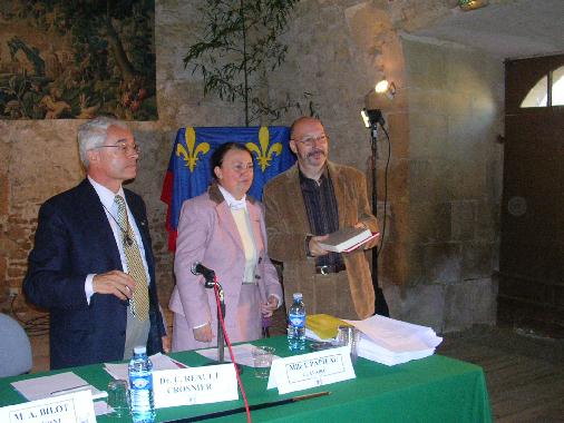 Alain Bilot, président de l'Académie du Berry, Catherine Réault-Crosnier,  présidente du prix Saint-Jean Bourdin, et Gérard Coulon, lauréat 2007.