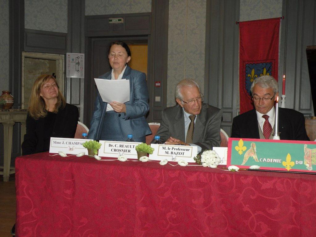 Jeanne Champagne, lauréate 2008, Catherine Réault-Crosnier, présidente du prix Saint-Jean Bourdin, le Professeur Maurice Bazot, chancelier et Alain Bilot, président de l'Académie du Berry.
