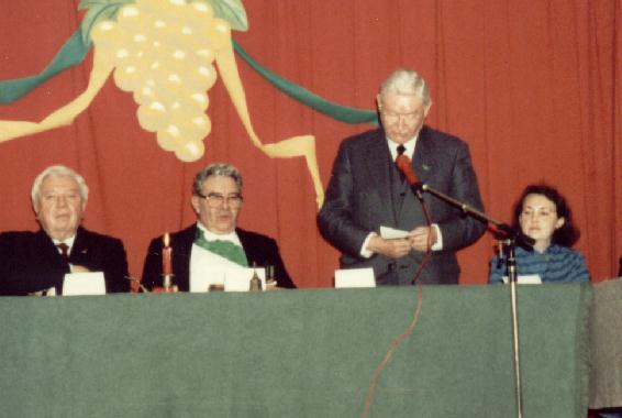 Jean-Baptiste DUROSELLE, Maurice PENIN de JARRIEN, Gabriel SPILLEBOUT et Catherine RÉAULT-CROSNIER, le 9 novembre 1986