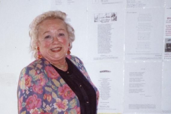 Irna DUBREUIL au Mur de poésie 2001.