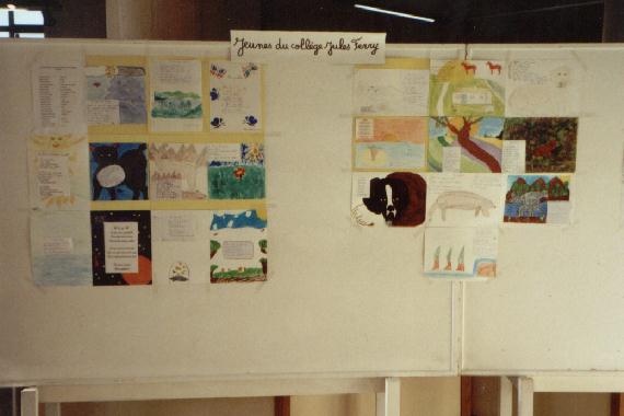 Panneau des élèves de 6ème A du collège Jules Ferry de Tours exposé au "Mur de poésie de Tours" 2002.