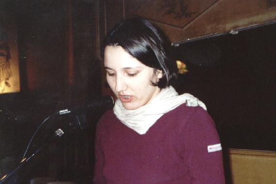 Cécile RAMETTE lors du "Banquet de la poésie" 2002.