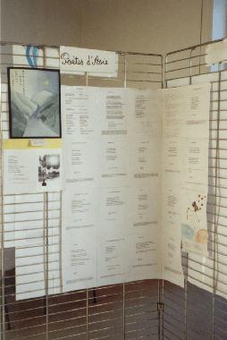 Panneau des poètes d'Asie exposé au "Mur de poésie de Tours" 2002.