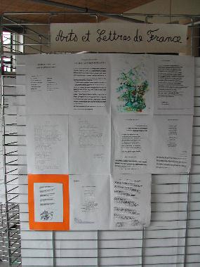 Panneau des poèmes exposés par les membres de l'association "Arts et Lettres de France", au "Mur de poésie de Tours" 2003.