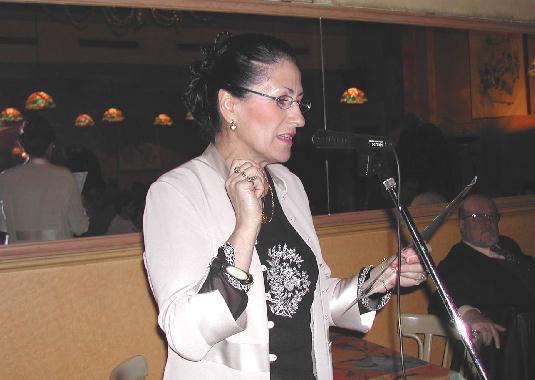 Franoise PILLET au Banquet de la posie de Tours, le 16 mars 2003.