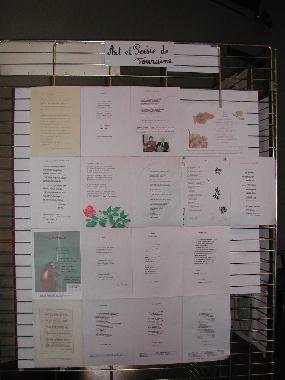Panneau n° 2 des membres de l'association Art et Poésie de Touraine exposé au Mur de poésie de Tours 2005.