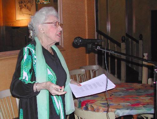 Geneviève FABRY au Banquet de la poésie, le 13 mars 2005.