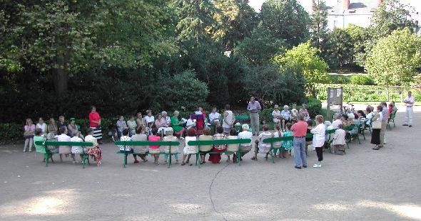 5èmes Rencontres littéraires au jardin des Prébendes à Tours, le 22 août 2003 sur Eugène BIZEAU.