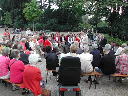 7èmes Rencontres littéraires dans le jardin des Prébendes à Tours, le 26 août 2005 sur Gilbert Lelord.