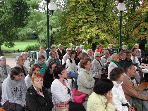 Une partie du public lors de la Rencontre littéraire du 22 août 2008, consacrée à François Villon.