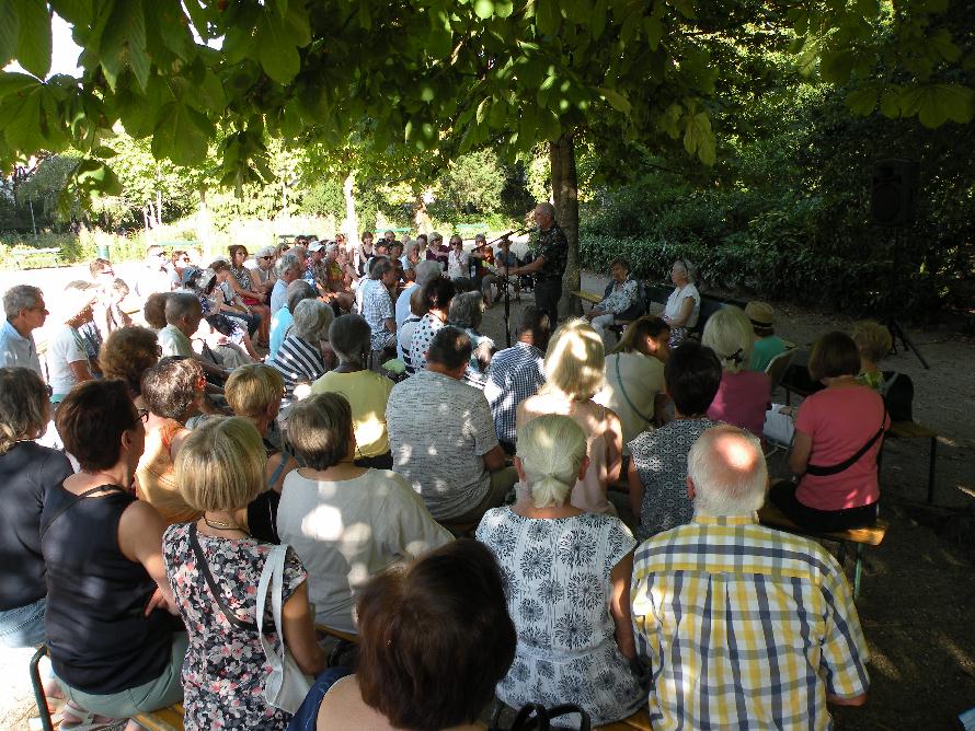 Une partie du public lors de la Rencontre littéraire consacrée à Jean-Luc Porhel, le 30 août 2019